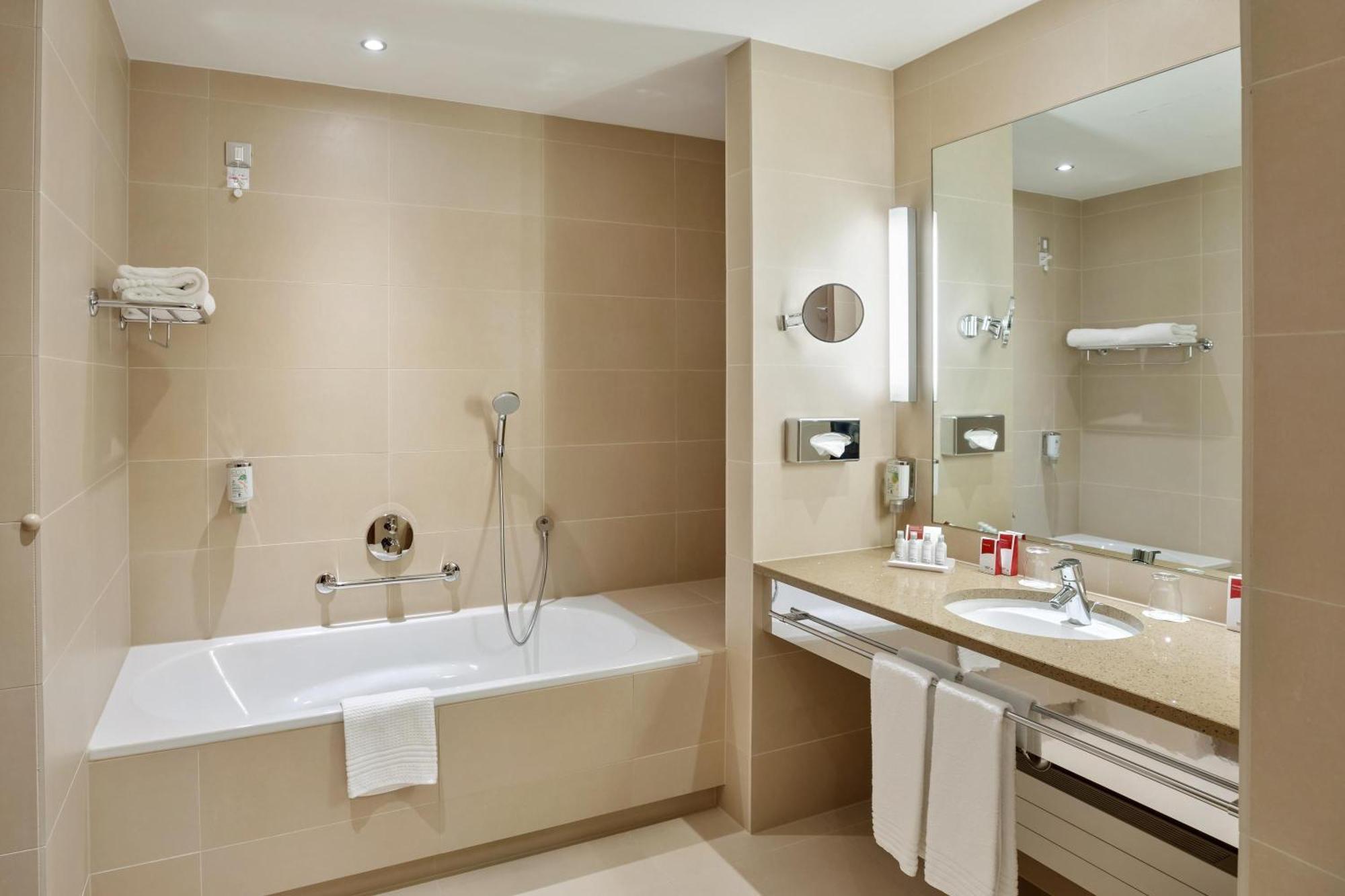 Junior Suite,1549758778:JPEG