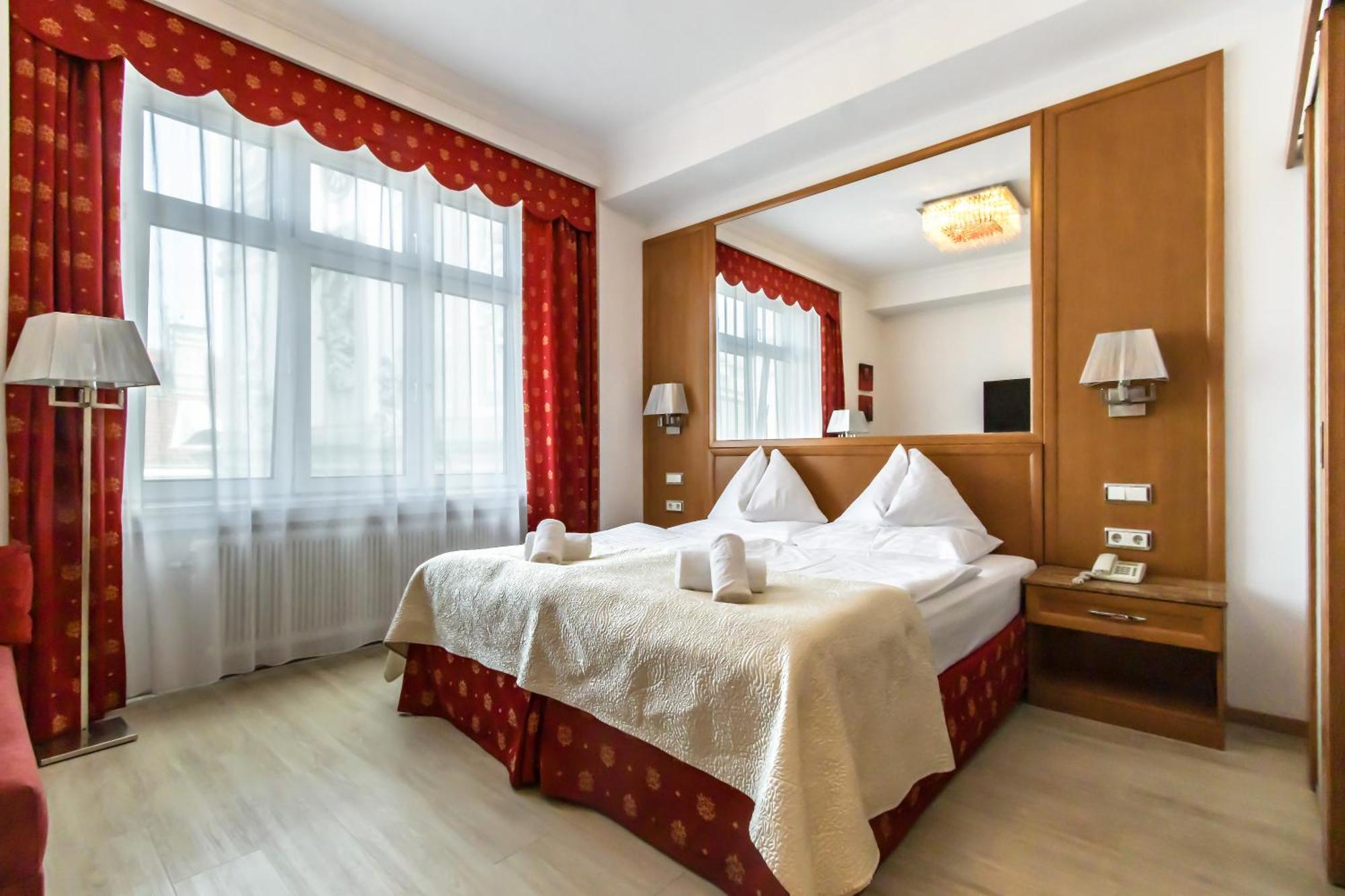 Triple Room,1600564539:JPEG