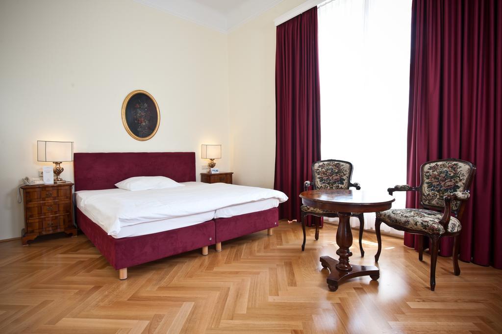 Standard Double Room,33094246:JPEG