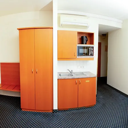 Suite Hotel 900 m zur Oper-3